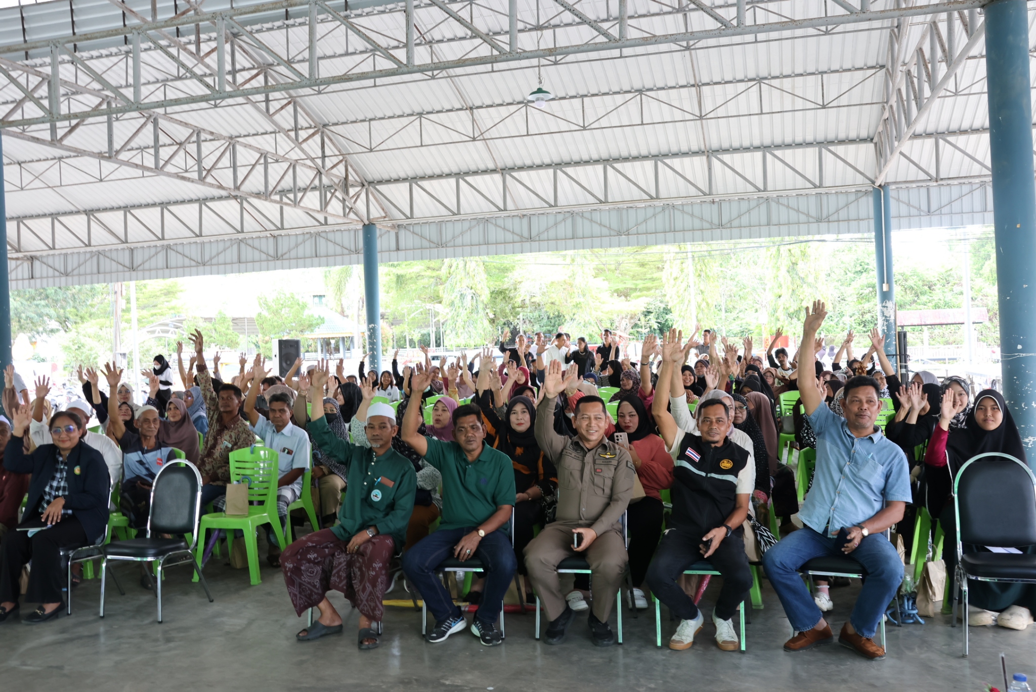 การประชุมการมีส่วนร่วมของประชาชน กิจกรรมก่อสร้างเพิ่มประสิทธิภาพทางหลวง ทางหลวงหมายเลข 4065 ตอน บ้านเนียง - ยะหา ระหว่าง กม.8